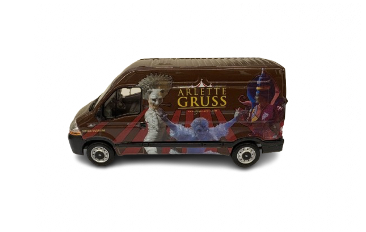 Véhicule miniature de collection : Renault Master Arlette Gruss